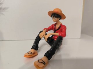 Figuras One Piece: Luffy, Ace y Brook.