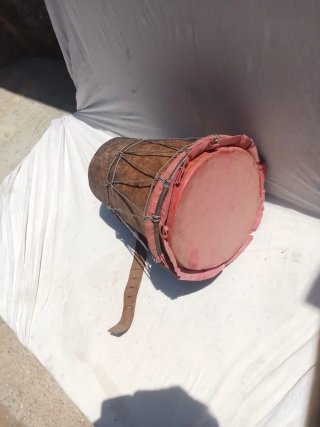 Tambor artesanal antiguo