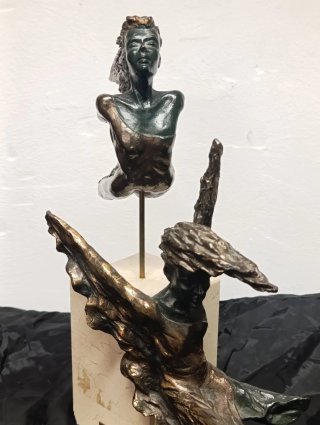 Figura Danza Carosa Disseny Bronce