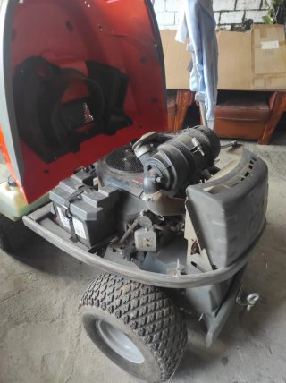 Tractor Husqvarna 21 HP 4x4