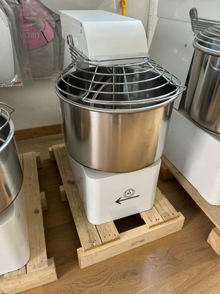 AMASADORA EVO 30LT / PARA 25KG DE MASA TOTAL