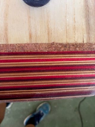 Tabla de surf madera hueca sostenible