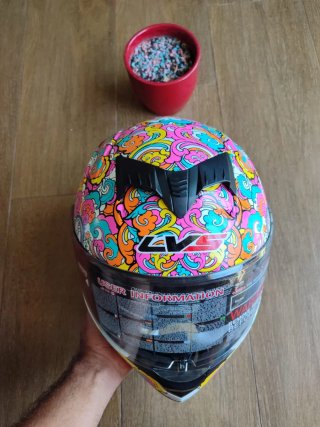 Casco integral moto talla S diseño colorido