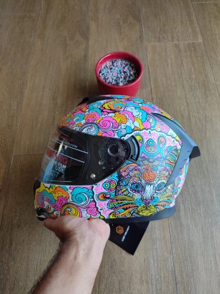 Casco integral moto talla S diseño colorido