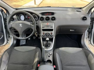 Peugeot 308 2015