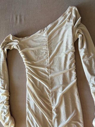 Vestido largo fiesta asimétrico crema Talla S