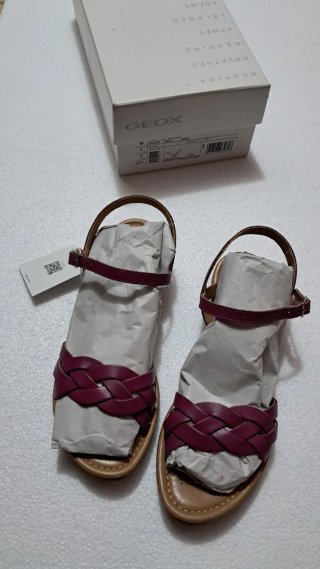 Sandalias Geox Planas Fucsia