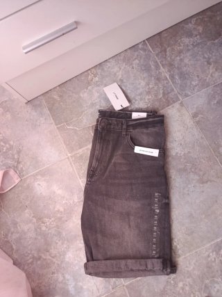 Pantalón corto vaquero negro Talla 44