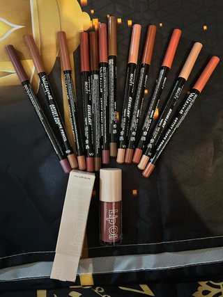 Lápices de labios Valleynet (varios tonos)