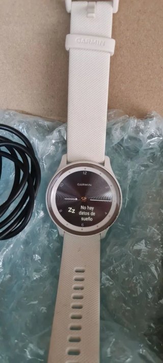 Garmin Vivomove Sport: Smartwatch