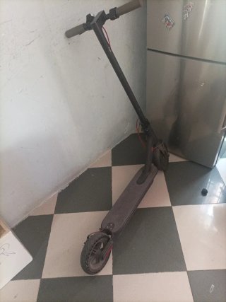 Patinete Eléctrico Negro