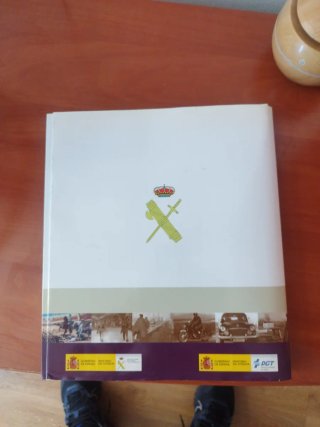 Libro de la guardia civil de trafico