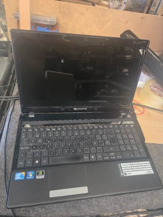 Packard Bell EasyNote TM i5 2.67GHz