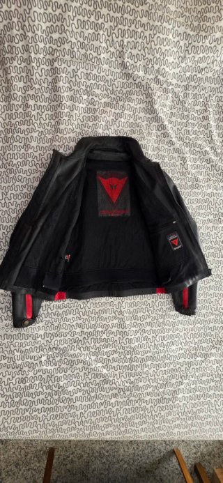 Chaqueta de cuero Dainese Road