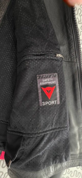 Chaqueta de cuero Dainese Road