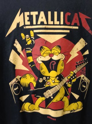 Camiseta FRIKI Garfield Metallica Talla M
