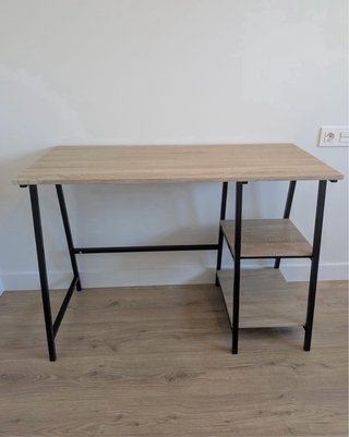 Escritorio moderno metal y madera