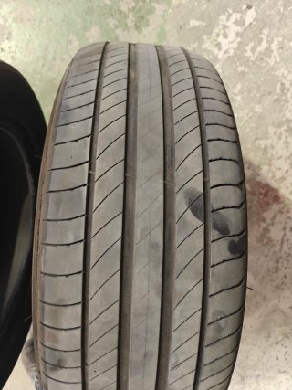 2 Ruedas Michelin Primacy 4 Gastadas
