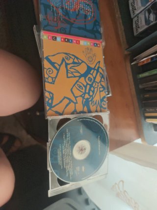 Lote 2 CDs: Def Leppard y Crowded House