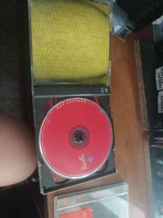 Lote 2 CDs: Def Leppard y Crowded House