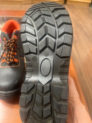 Botas de seguridad Black Hammer negras y naranjas