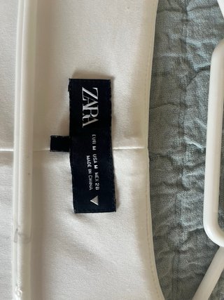 Top Zara blanco escote cuadrado
