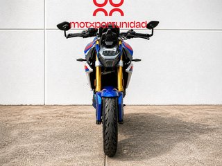 BMW F 900 R