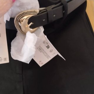 Pantalón negro Zara Talla XXL / 44 Con cinturón.