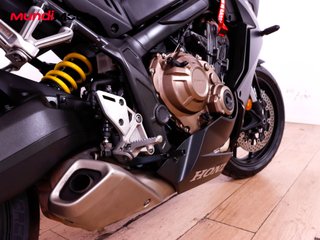 HONDA CBR 650 R