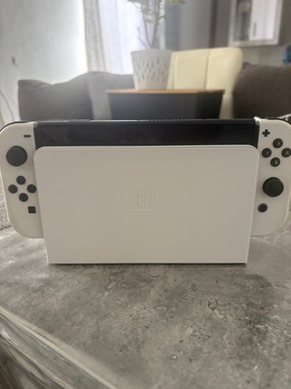 Nintendo Switch OLED + Mario Galaxy 1 y 2