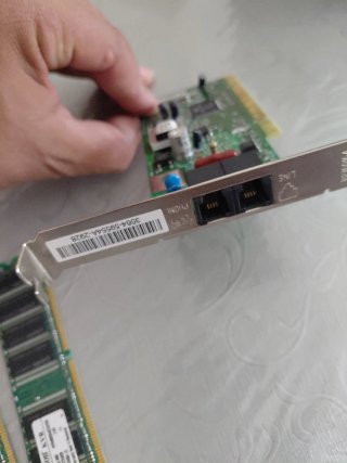Tarjeta de red y RAM Kingston