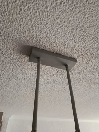 Lámpara moderna de metal