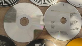 Megalote 19 CDs / DVDs Rock y Pop (Solo Discos)
