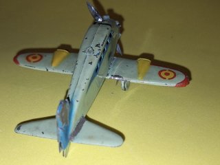 Avión de hojalata antiguo años 40
