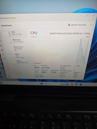 Ordenador portátil DELL PANTALLA TÁCTIL, 8RAM
