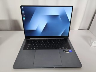 Samsung Book 6 Ultra 1TB 32GB RTX 5060 16 pulgadas