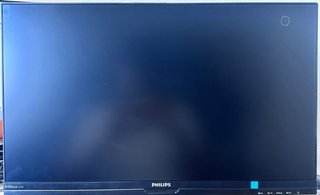 Monitor Philips 24 Full HD IPS + USB Hub