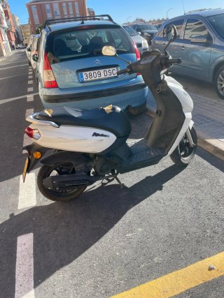 Moto Scooter nrf y  Peugeot