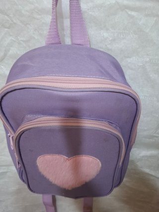 Mochila morada niña corazón rosa