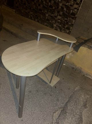 Escritorio madera y metal
