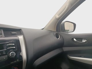 Nissan Navara 4*4 PRECIO + IVA DEDUCIBLE 163C.V.