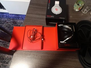 Beats Pro by Dr. Dre Monster Plata Rojo