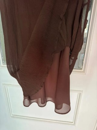 Vestido fiesta corte imperio marrón