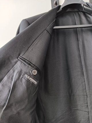 Traje de hombre negro