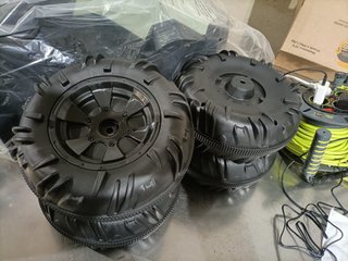 - Feber quad eléctrico infantil batería 12V