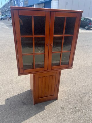 Mueble de madera para salón