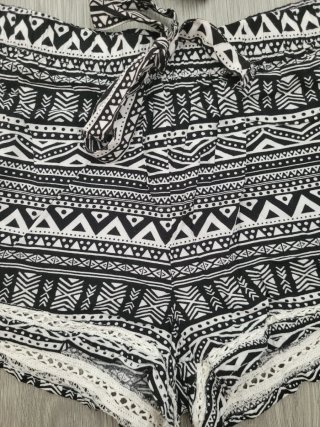 Lote 2 pantalones cortos estampados