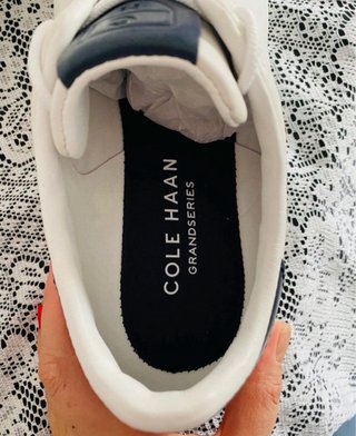 Zapatillas Cole Haan ,piel .Talla 44 Blancas 130€