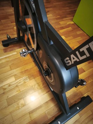 Bicicleta Spinning Salter PT-1690 + Pedales