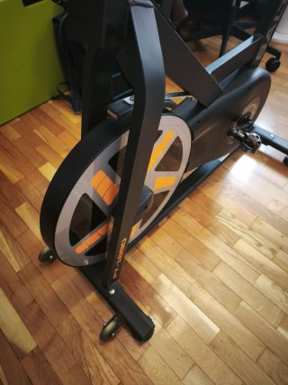 Bicicleta Spinning Salter PT-1690 + Pedales
